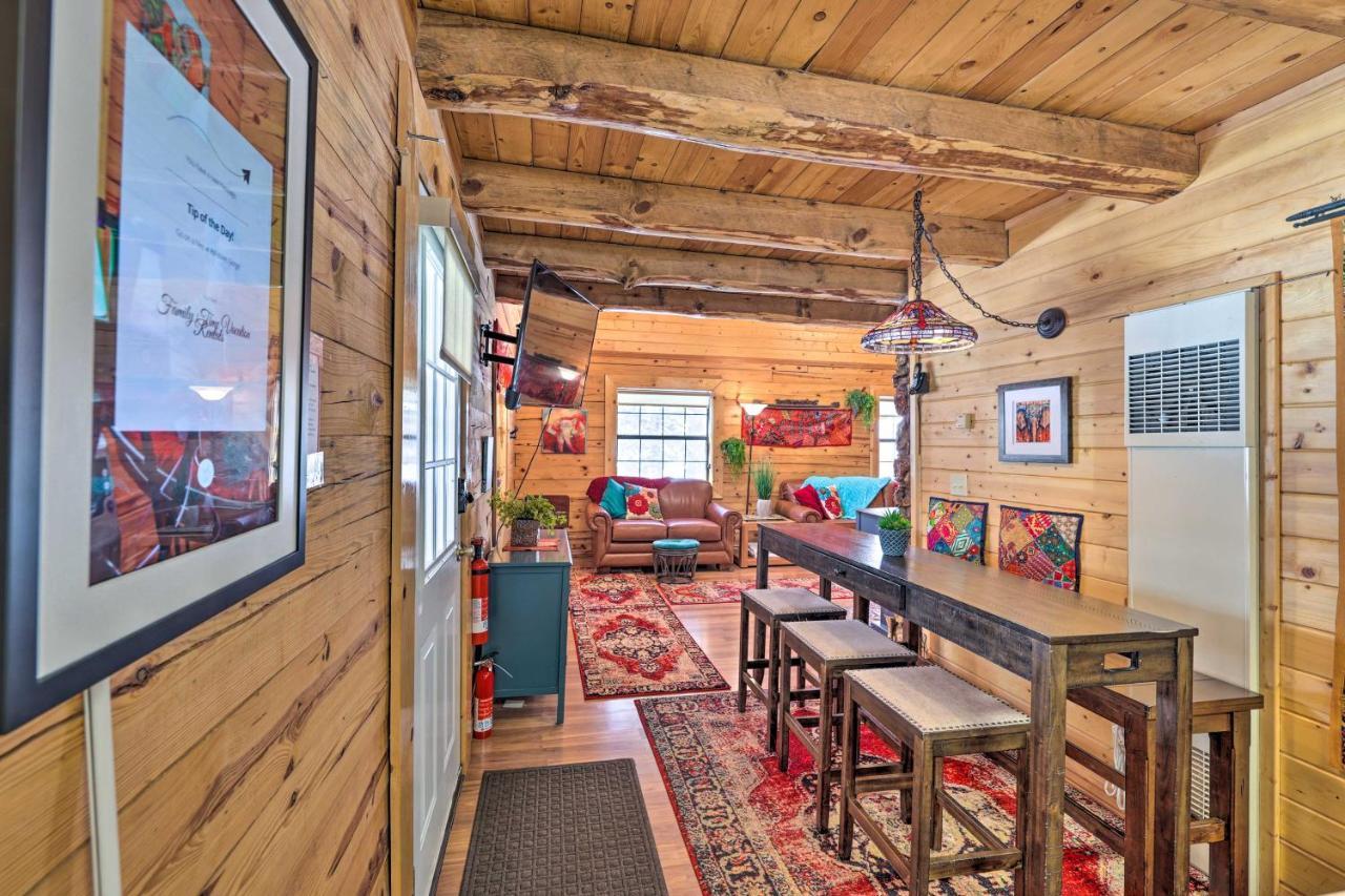 Rustic Duck Creek Village Cabin With Fire Pit! Eksteriør bilde