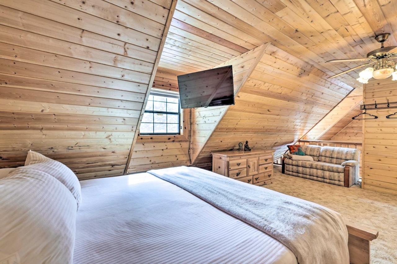 Rustic Duck Creek Village Cabin With Fire Pit! Eksteriør bilde