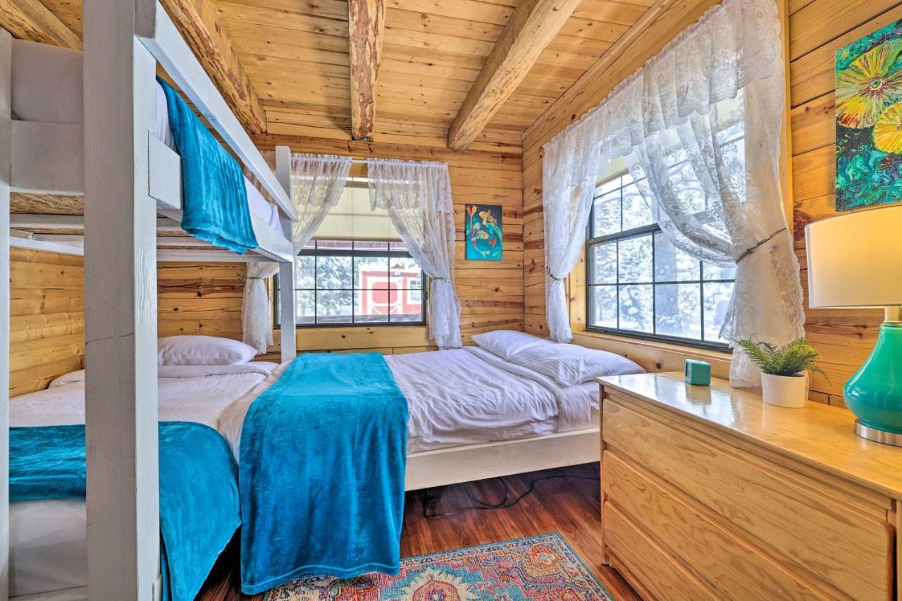 Rustic Duck Creek Village Cabin With Fire Pit! Eksteriør bilde